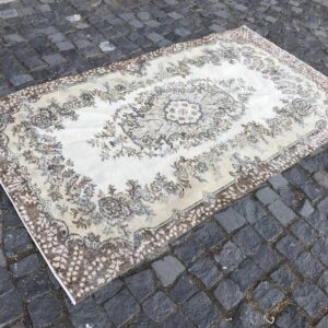 3.9 ft. x 6.9 ft. Vintage Turkish Rug TR20867 Image 1