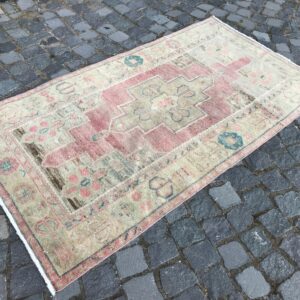 3.1 ft. x 5.6 ft. Vintage Turkish Rug TR20947 Image 1