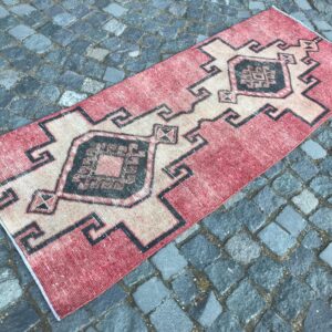 2.5 ft. x 6.3 ft. Vintage Turkish Rug TR21237 Image 1