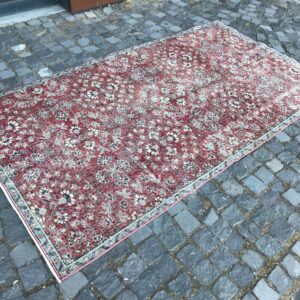 4.5 ft. x 8.1 ft. Vintage Turkish Rug TR21307 Image 1
