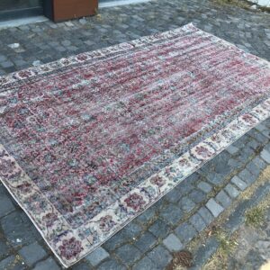 5.7 ft. x 10.4 ft. Vintage Turkish Rug TR21357 Image 1