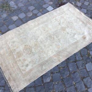 2.7 ft. x 5 ft. Vintage Turkish Rug TR21617 Image 1