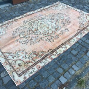 5.4 ft. x 8.6 ft. Vintage Turkish Rug TR21637 Image 1