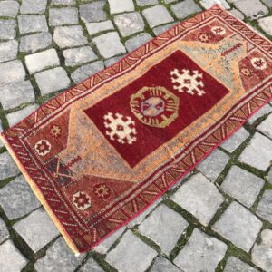 1.5 ft. x 3.1 ft. Vintage Turkish Rug TR21697 Image 1