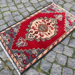 1.7 ft. x 3 ft. Vintage Turkish Rug TR21837 Image 1