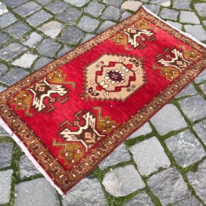 1.5 ft. x 2.8 ft. Vintage Turkish Rug TR21847 Image 1
