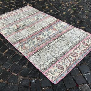 3.1 ft. x 5.6 ft. Vintage Patchwork Rug TR21854 Image 1