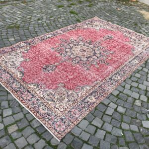 6.5 ft. x 7.6 ft. Vintage Turkish Rug TR21857 Image 1