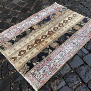 2.2 ft. x 2.9 ft. Vintage Patchwork Rug TR21984 Image 1