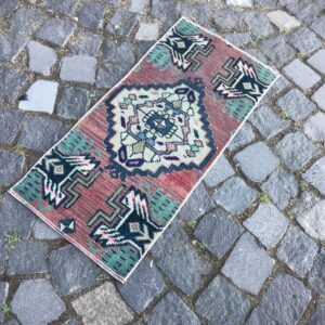 1.2 ft. x 2.7 ft. Vintage Turkish Rug TR22017 Image 1