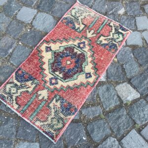 1.3 ft. x 2.4 ft. Vintage Turkish Rug TR22037 Image 1