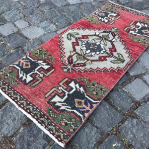 1.3 ft. x 3.1 ft. Vintage Turkish Rug TR22117 Image 1