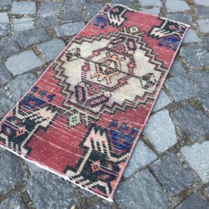 1.2 ft. x 2.5 ft. Vintage Turkish Rug TR22137 Image 1