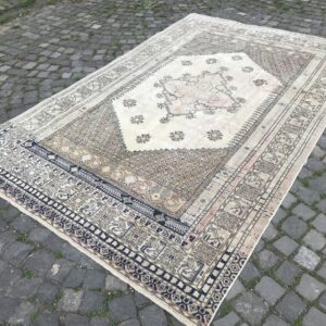 6.1 ft. x 9.6 ft. Vintage Turkish Rug TR22277 Image 1
