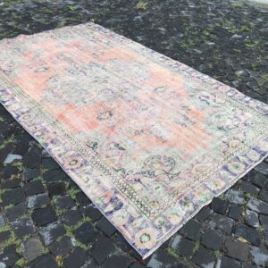 5.5 ft. x 9.4 ft. Vintage Turkish Rug TR22407 Image 1
