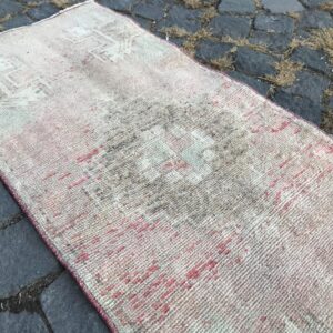 1.6 ft. x 3.7 ft. Vintage Turkish Rug TR22547 Image 1