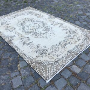 3.7 ft. x 6.2 ft. Vintage Turkish Rug TR22747 Image 1