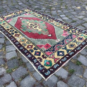2.6 ft. x 4.6 ft. Vintage Turkish Rug TR22757 Image 1