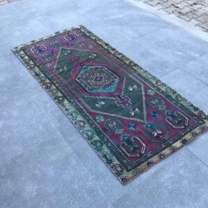 2.8 ft. x 5.9 ft. Vintage Turkish Rug TR23107 Image 1