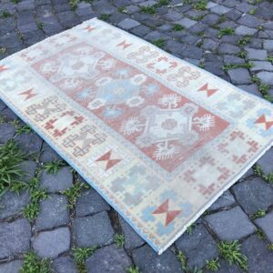 2.5 ft. x 4 ft. Vintage Turkish Rug TR23177 Image 1