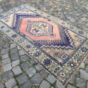 3.4 ft. x 6.3 ft. Vintage Turkish Rug TR23407 Image 1