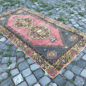 3.2 ft. x 6.5 ft. Vintage Turkish Rug TR23487 Image 1