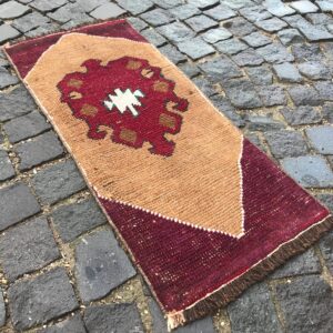1.3 ft. x 3.1 ft. Vintage Turkish Rug TR23587 Image 1