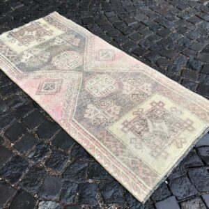 2.6 ft. x 5.5 ft. Vintage Turkish Rug TR23637 Image 1