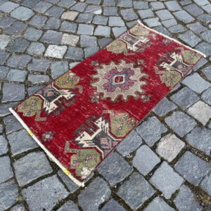 1.4 ft. x 2.9 ft. Vintage Turkish Rug TR23997 Image 1