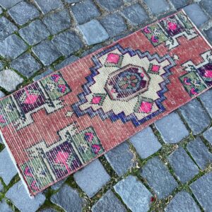 1.2 ft. x 2.9 ft. Vintage Turkish Rug TR24137 Image 1