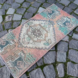 1.3 ft. x 2.7 ft. Vintage Turkish Rug TR24167 Image 1