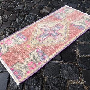 1.4 ft. x 2.9 ft. Vintage Turkish Rug TR24267 Image 1