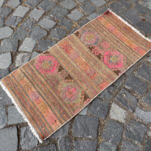 1.4 ft. x 2.8 ft. Vintage Turkish Rug TR24427 Image 1