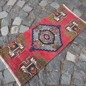 1.3 ft. x 3 ft. Vintage Turkish Rug TR24437 Image 1