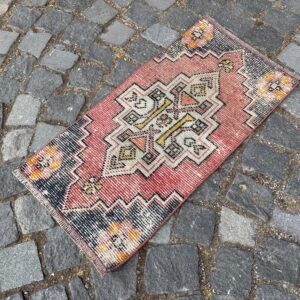 1.3 ft. x 2.5 ft. Vintage Turkish Rug TR24467 Image 1