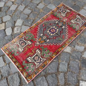 1.6 ft. x 3.3 ft. Vintage Turkish Rug TR24477 Image 1