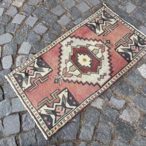 1.8 ft. x 3.3 ft. Vintage Turkish Rug TR24507 Image 1