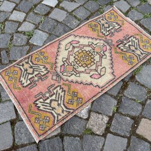 1.5 ft. x 2.9 ft. Vintage Turkish Rug TR24557 Image 1