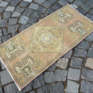 1.5 ft. x 3.1 ft. Vintage Turkish Rug TR24607 Image 1