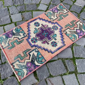 1.3 ft. x 2.4 ft. Vintage Turkish Rug TR24647 Image 1