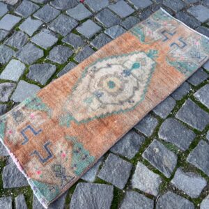1.2 ft. x 3.1 ft. Vintage Turkish Rug TR24657 Image 1