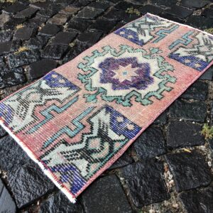 1.4 ft. x 2.7 ft. Vintage Turkish Rug TR24737 Image 1