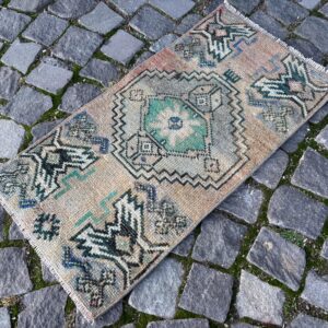 2.1 ft. x 3.3 ft. Vintage Turkish Rug TR24777 Image 1