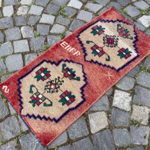 1.5 ft. x 3.1 ft. Vintage Turkish Rug TR24807 Image 1