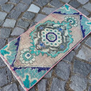 1.2 ft. x 2.4 ft. Vintage Turkish Rug TR24957 Image 1