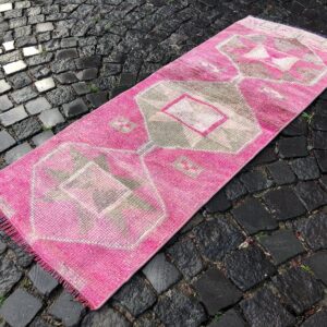 2.1 ft. x 5.3 ft. Vintage Turkish Rug TR25087 Image 1