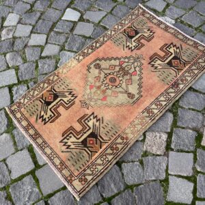 1.8 ft. x 3.1 ft. Vintage Turkish Rug TR25237 Image 1