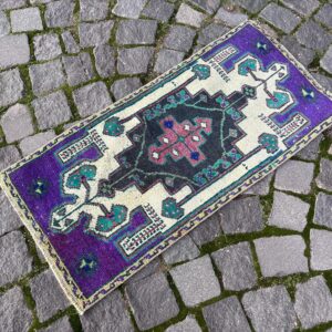 1.4 ft. x 2.9 ft. Vintage Turkish Rug TR25257 Image 1