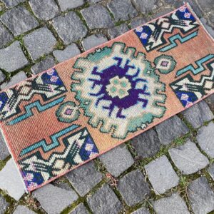 1.3 ft. x 2.8 ft. Vintage Turkish Rug TR25317 Image 1