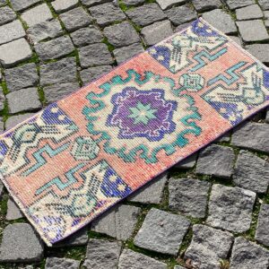 1.3 ft. x 2.7 ft. Vintage Turkish Rug TR25367 Image 1